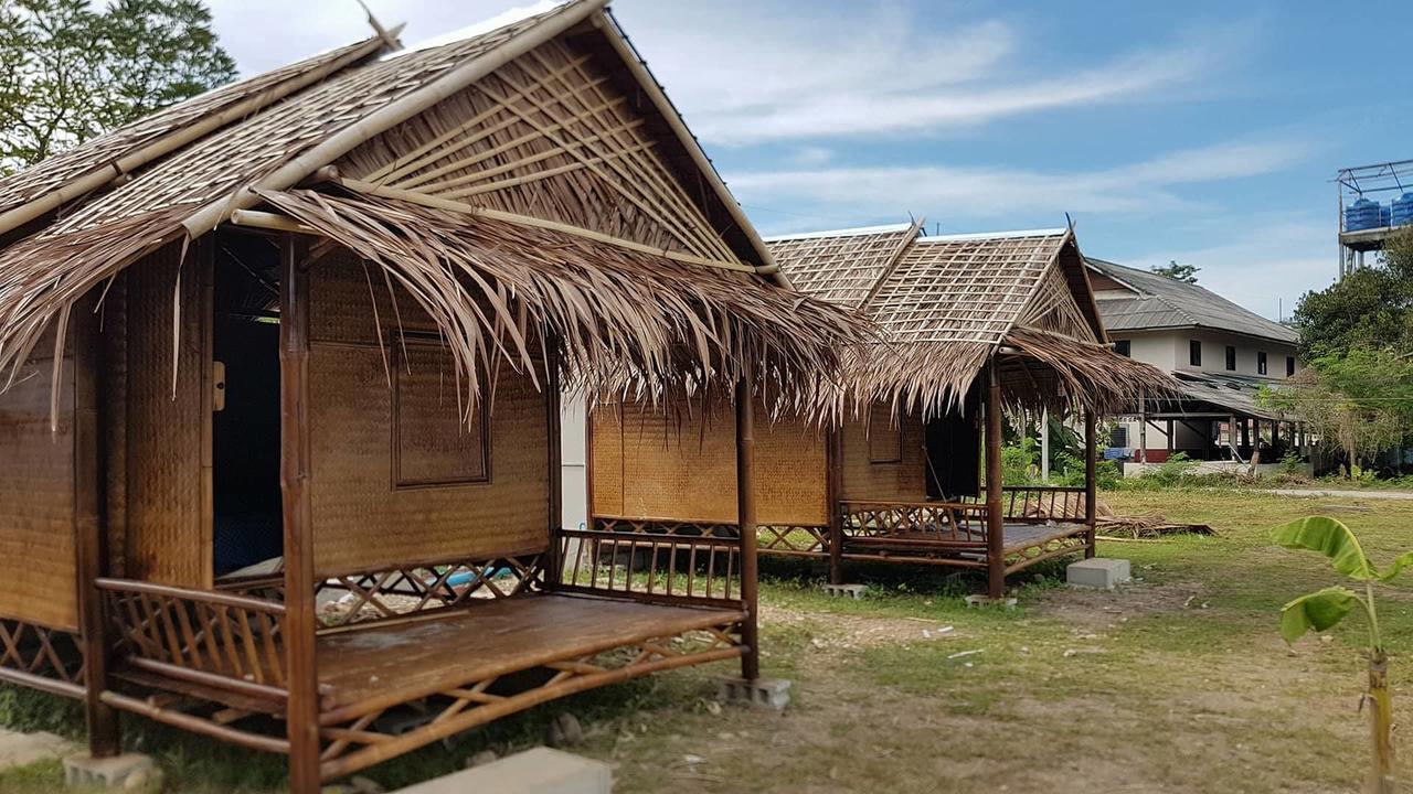 Lanta Local Hut Hotel Koh Lanta Exterior photo